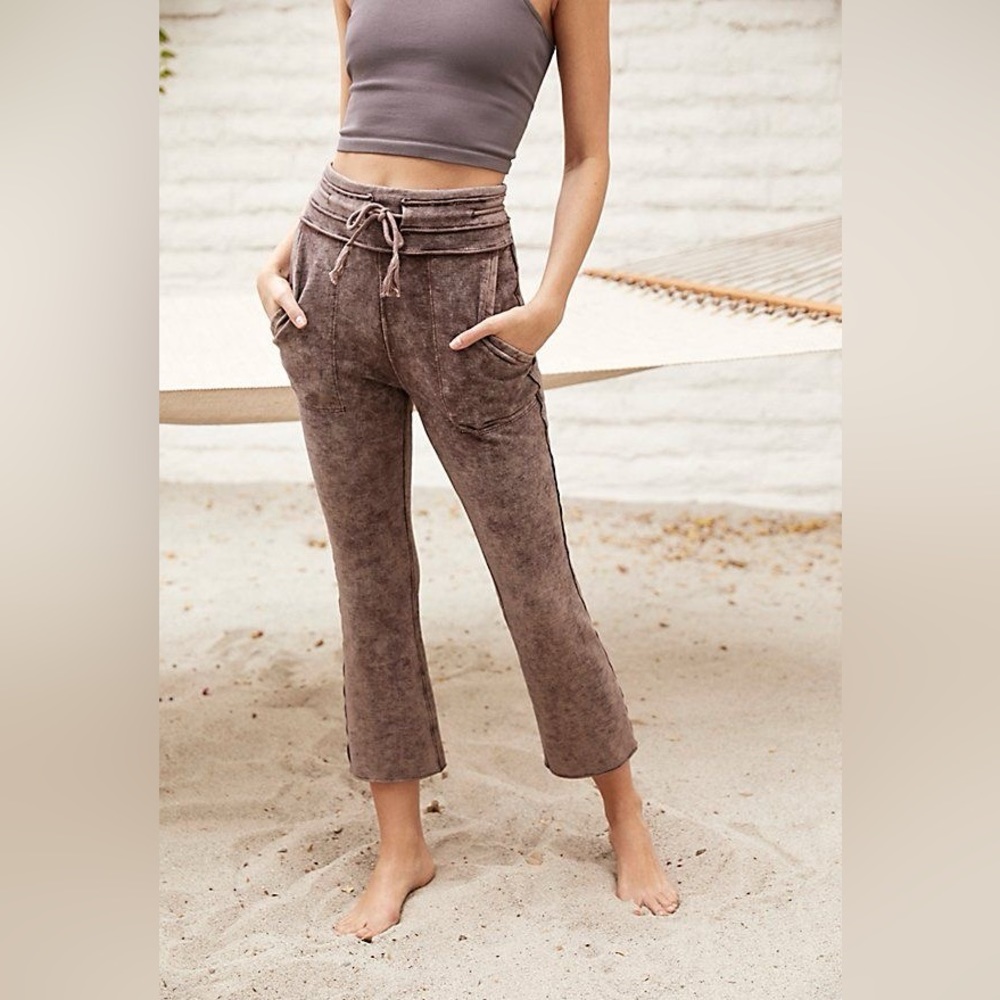 FP Movement High-Rise 7/8 Solid Wild Side Flare Crop Leggings Tea XS